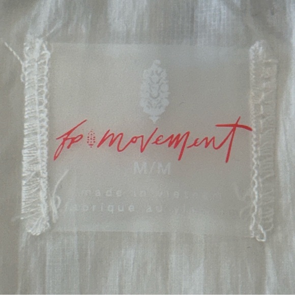 Free People Movement In A Bubble Printed Puffer Vest. NWT. Blocked logo, M - Picture 11 of 14